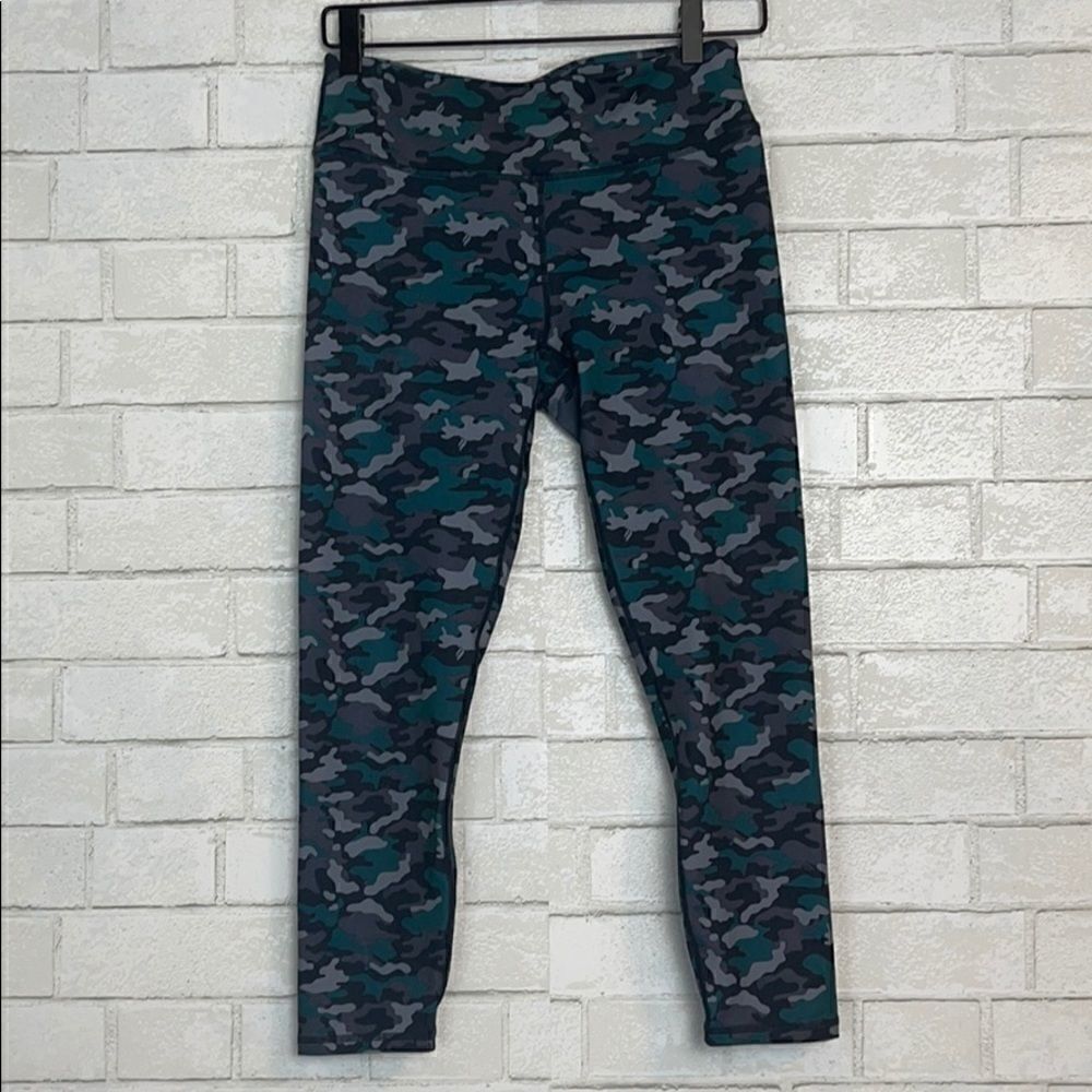Fabletics High Waist Powerhold Camo Capri Leggings